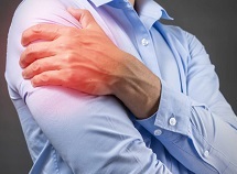 Dolor en la parte superior del brazo: Common causes, symptoms, diagnosis and treatment options